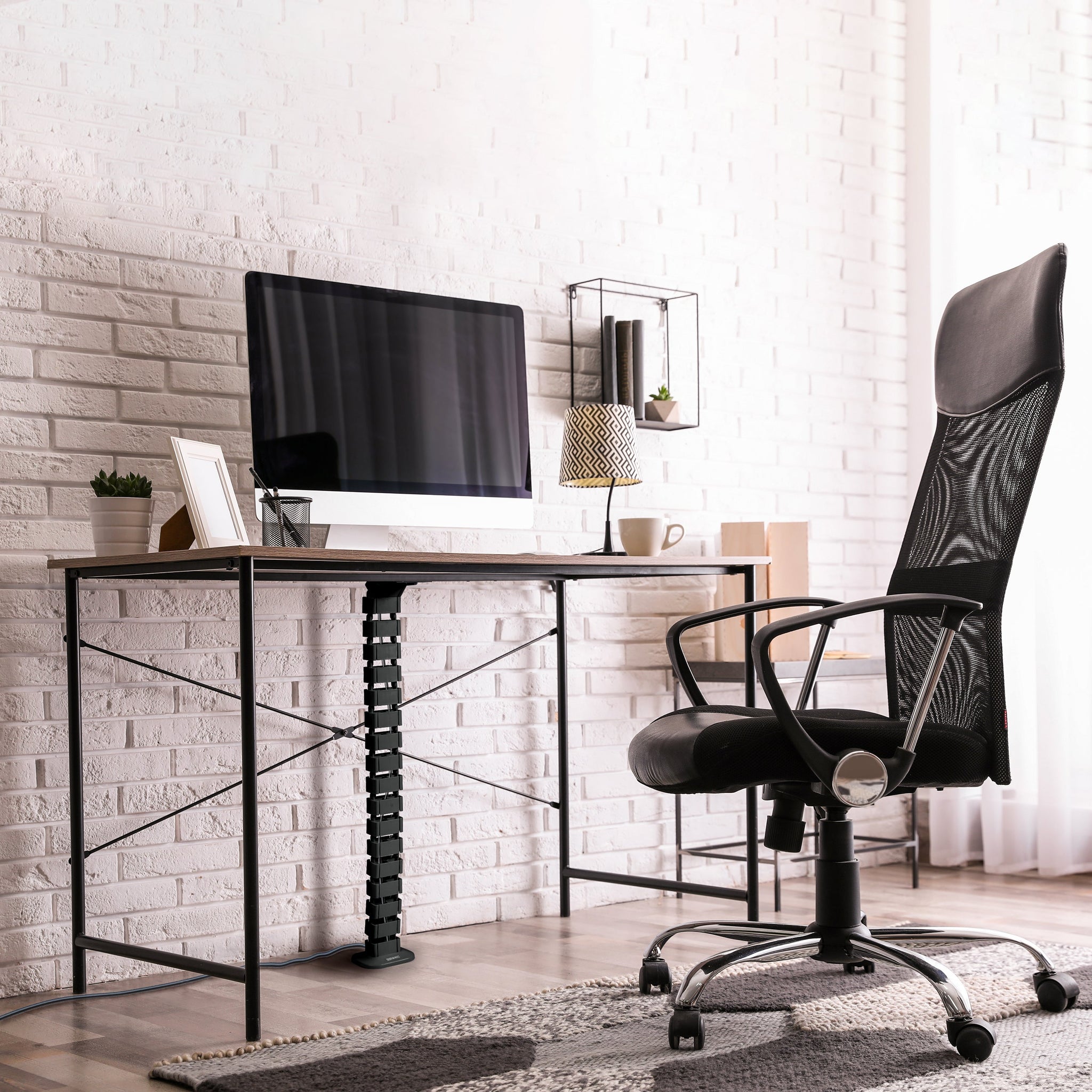 7 prostych sposobów na stworzenie ergonomicznego i uporządkowanego stanowiska pracy