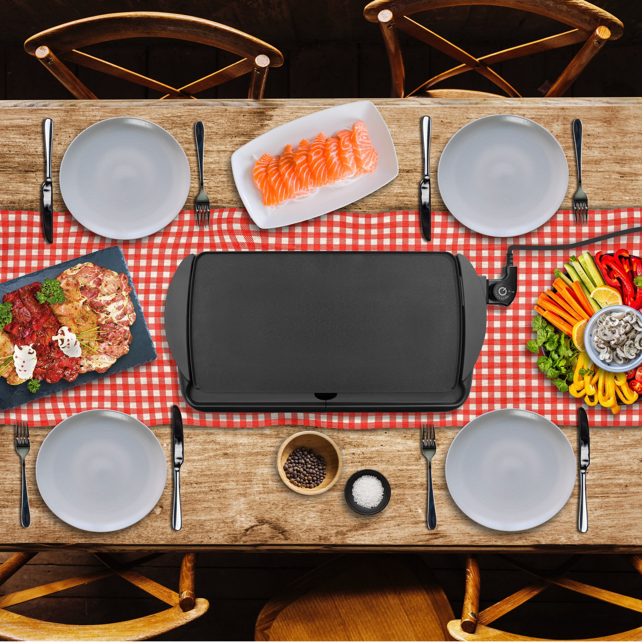 Duronic GP20 Patelnia grillowa elektryczny grill teppanyaki przygotowywanie posiłku bezpośrednio na stole, łosoś, mięso, grillowane warzywa i owoce morza